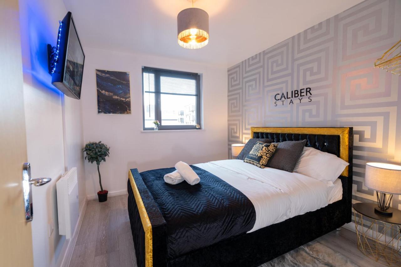 Caliber Stays Birmingham Bliss - Medusa Suite Apartments - Central 2-Bed Retreat - City Attractions, Sleeps 4, Free Netflix, Nearby Parking & Close Proximity - Bullring, Grand Central, The Cube - 5 Minutes Walk Exterior foto